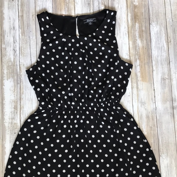 zealous Dresses & Skirts - Zealous midi dress